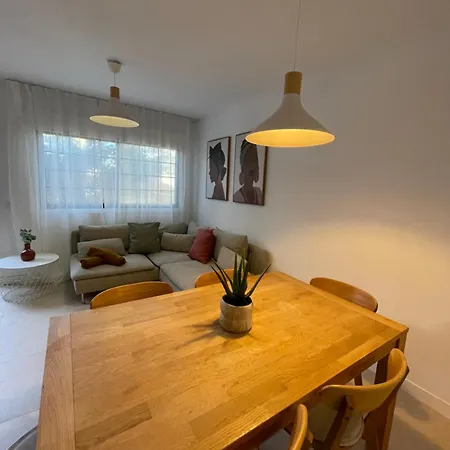 Lägenhet 3bdr + 2bath Comfy House