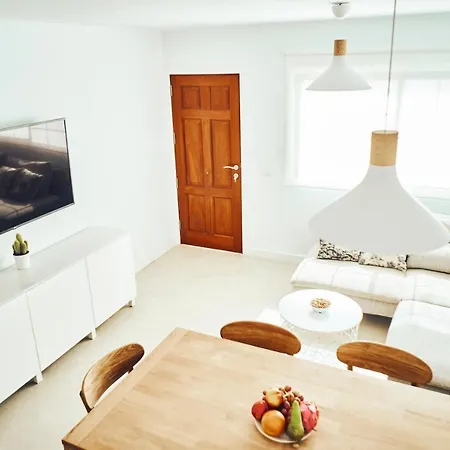 3bdr + 2bath Comfy House *